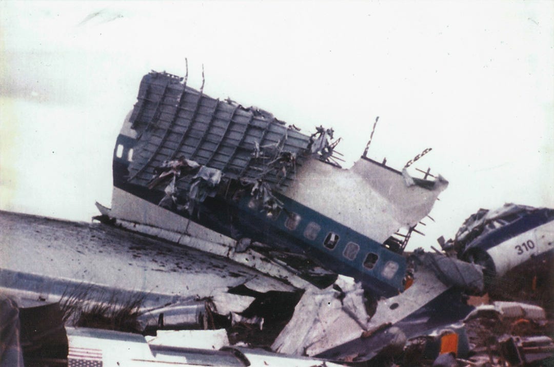 Lights in the Darkness: The crash of Eastern Air Lines flight 401 | by  Admiral Cloudberg | Medium
