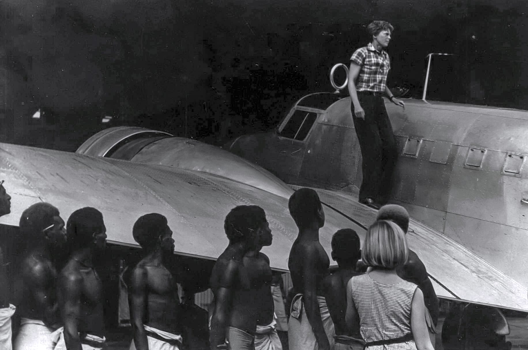 Why the Navy Didn't Find Amelia | Proceedings - February 1993 Vol.  119/2/1,080