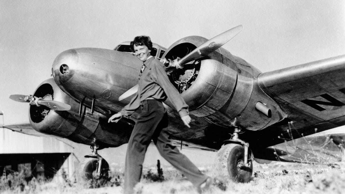 Inside Robert Ballard's search for Amelia Earhart's airplane | National  Geographic
